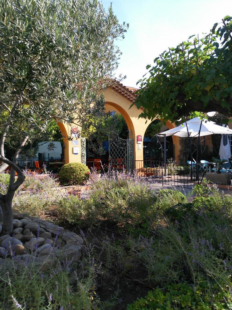 Hotel Le Provencal Logishotels Les Issambres Exterior foto